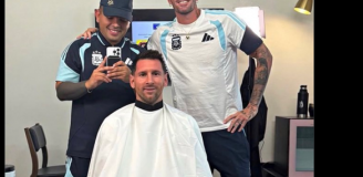 Leo Messi i jego ''NOWA FRYZURA'' przed meczem z Austrią na MŚ!
